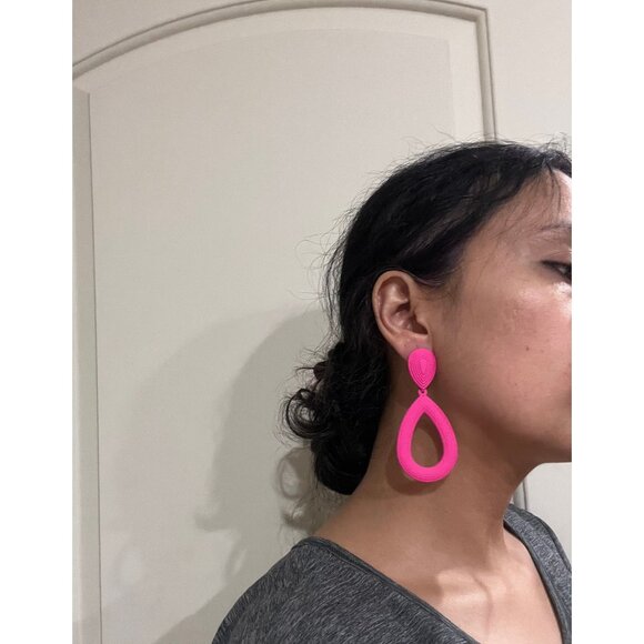 Hot pink earring big large fuchsia statement earring chunky teardrop bold bright - Picture 1 of 5